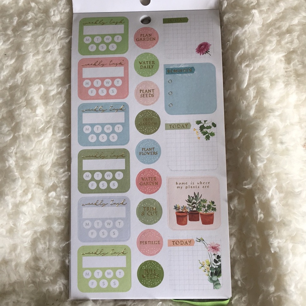 The Happy Planner Gardening 2 2019 - Picture 4 of 16
